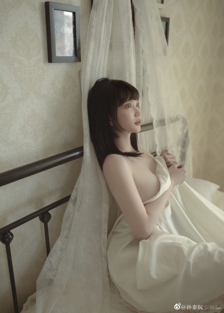 Sexy4Eva by Son Thai