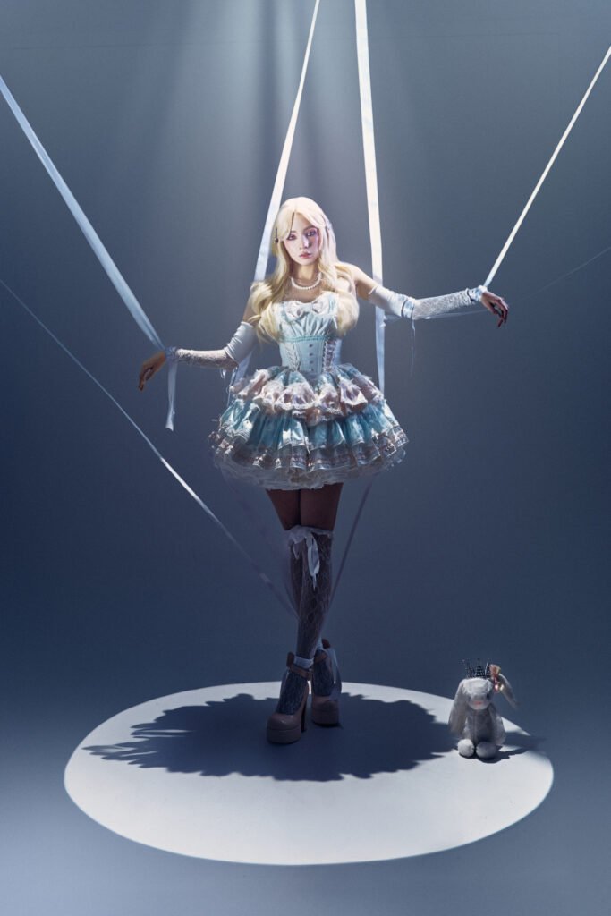 Puppetry in the dark